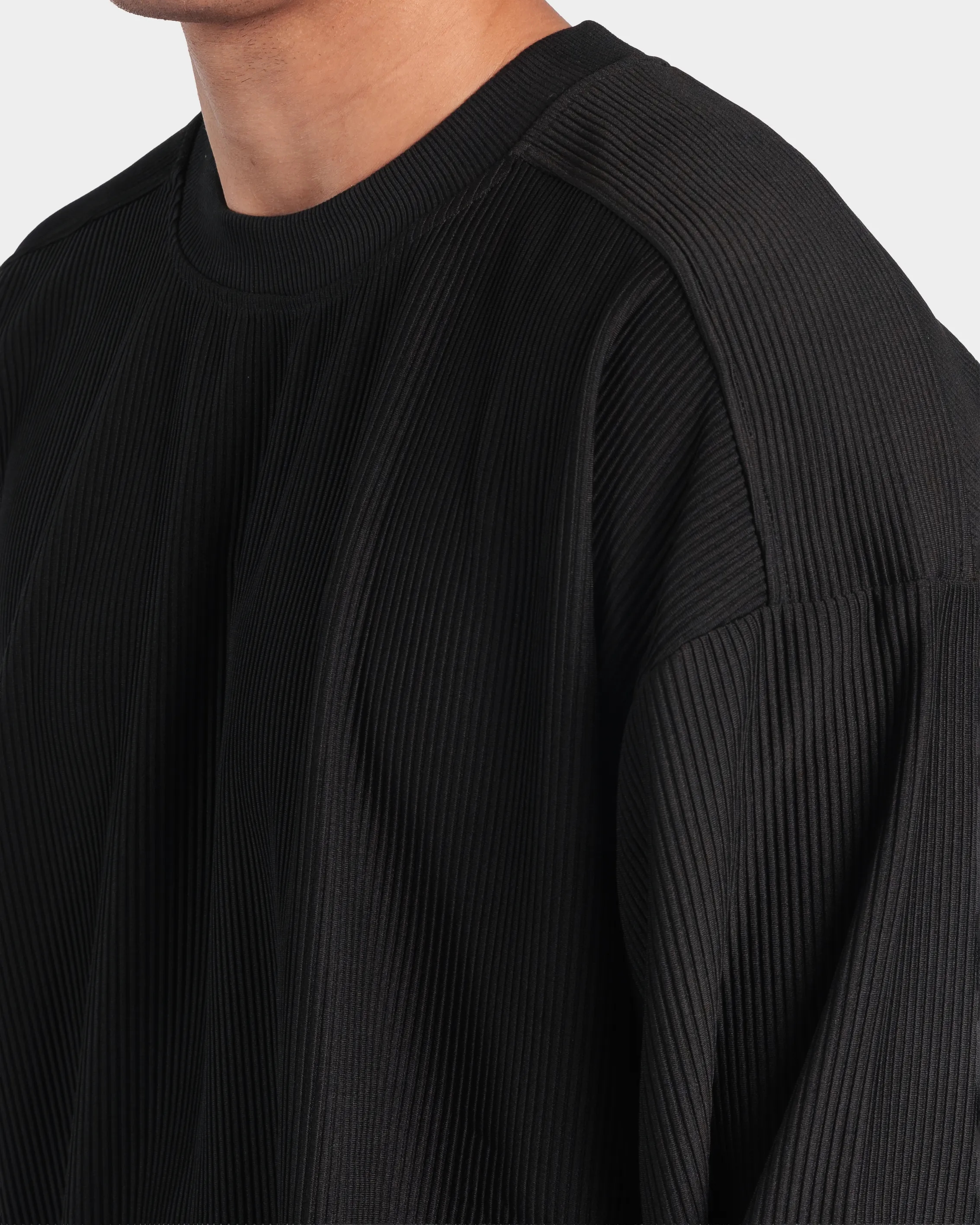 Essential Pleats Full Sleeve - alternate view