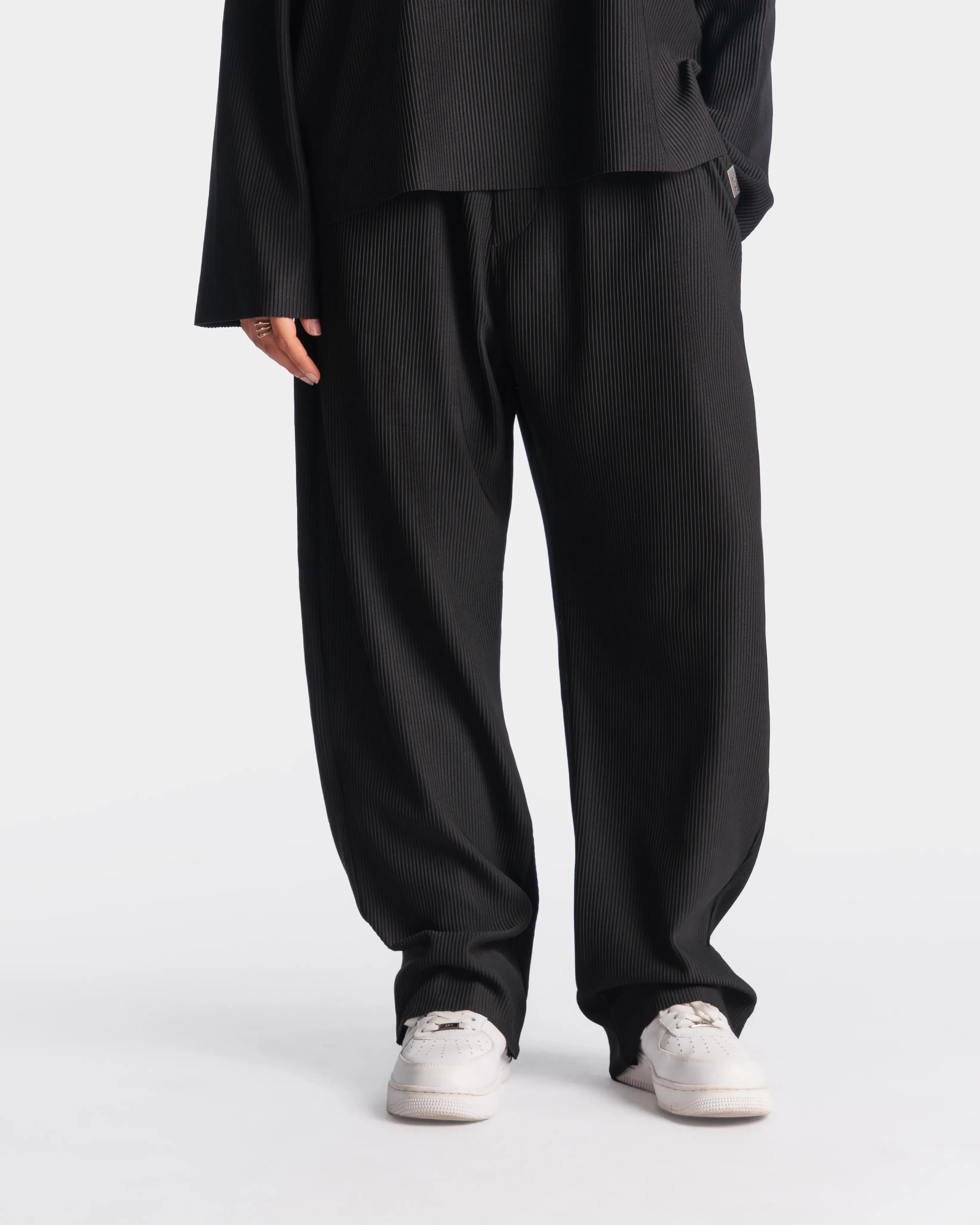 Essential Pleats Pant - Image 7